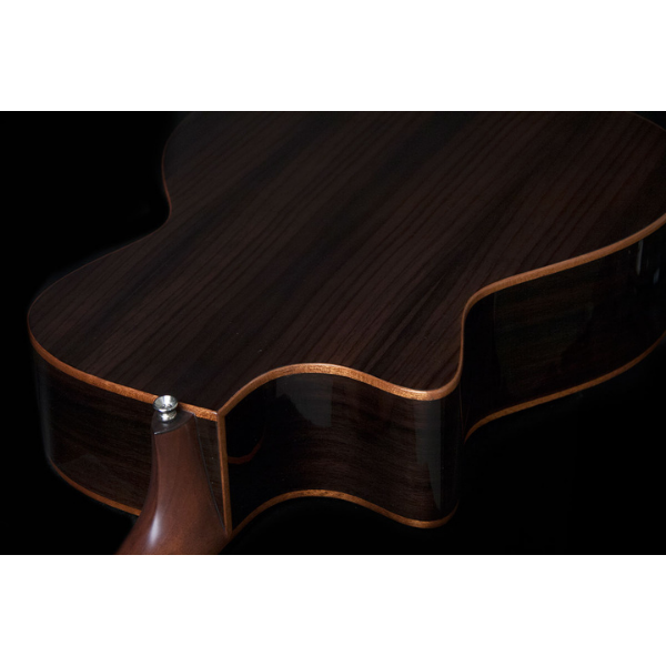 Washburn Guitars Comfort Series Solid Top Acoustic/Electric Grand Auditorium